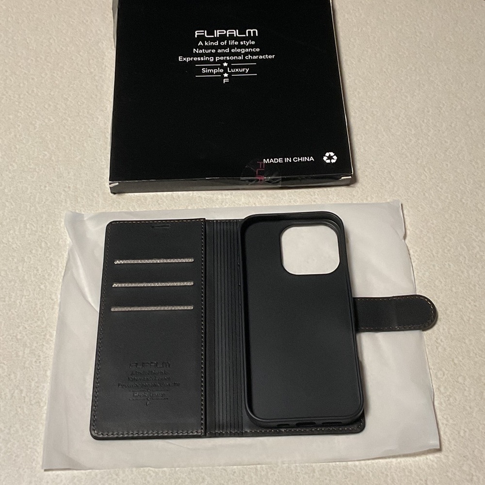 Flipalm iPhone 16 pro case